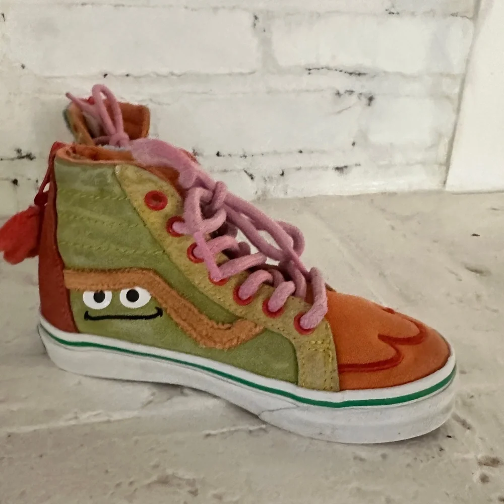 Vans x Sesame Street Sk8-Hi Zip Kids Sneakers Size 12 Cookie Monster Elmo - Picture 3 of 11